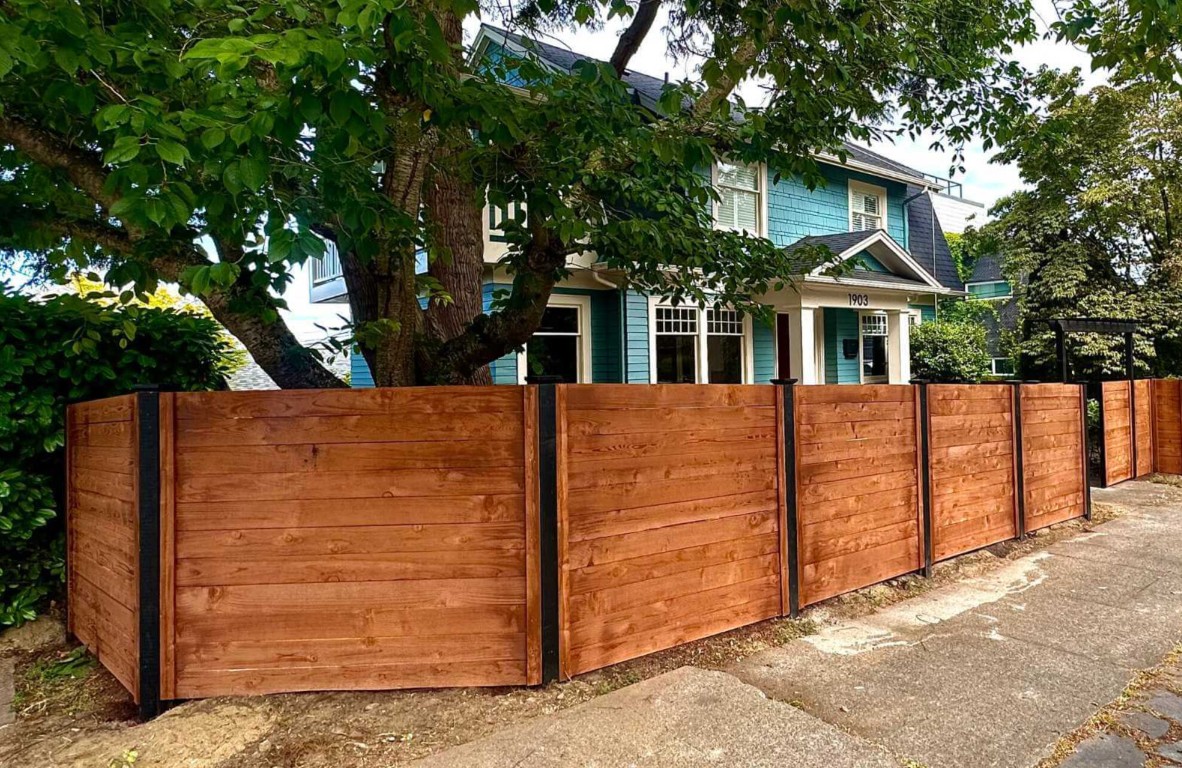 Modern horizontal wood fence installation in Quincy, IL